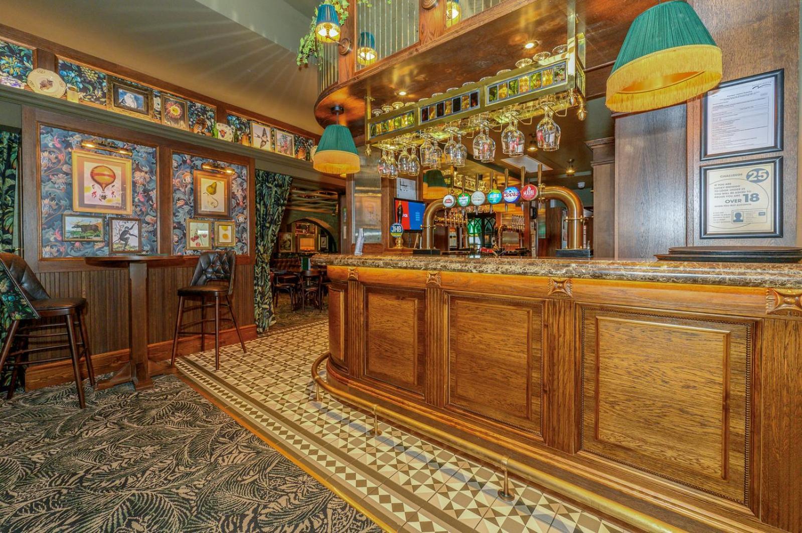 The Bull Hotel; Sure Hotel Collection By Best Western Peterborough Bagian luar foto