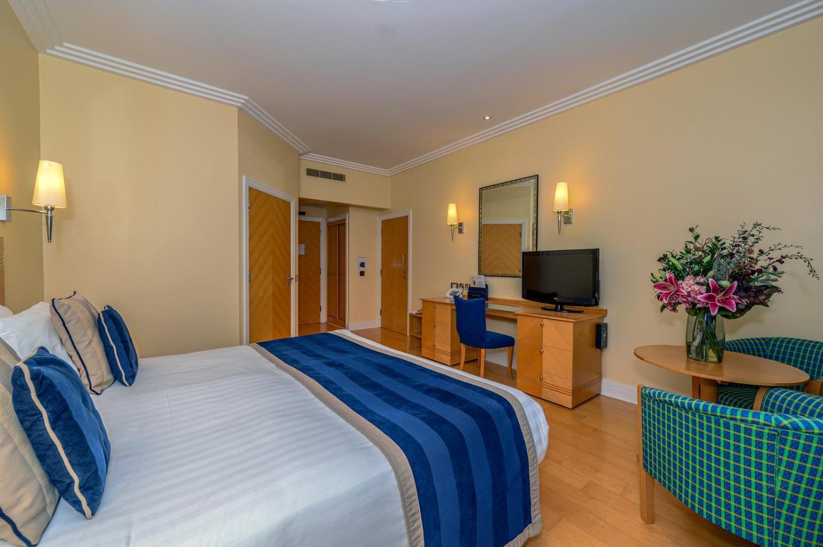 The Bull Hotel; Sure Hotel Collection By Best Western Peterborough Ruang foto