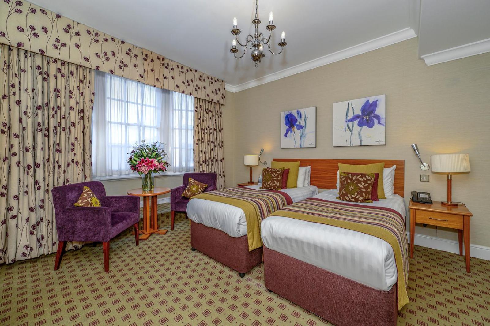 The Bull Hotel; Sure Hotel Collection By Best Western Peterborough Bagian luar foto